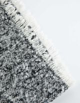 Sciarpa ad anello - Frange alle estremit&agrave; - nero