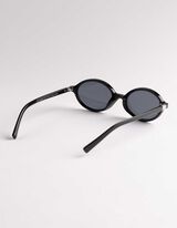 Sonnenbrille - schwarz