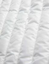 pikowana kurtka - material hydrofobowy - bialy