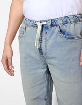 Bermude - svetlo-plava