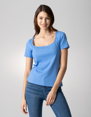 T-shirt - Encolure carr&eacute;e - Bleu clair