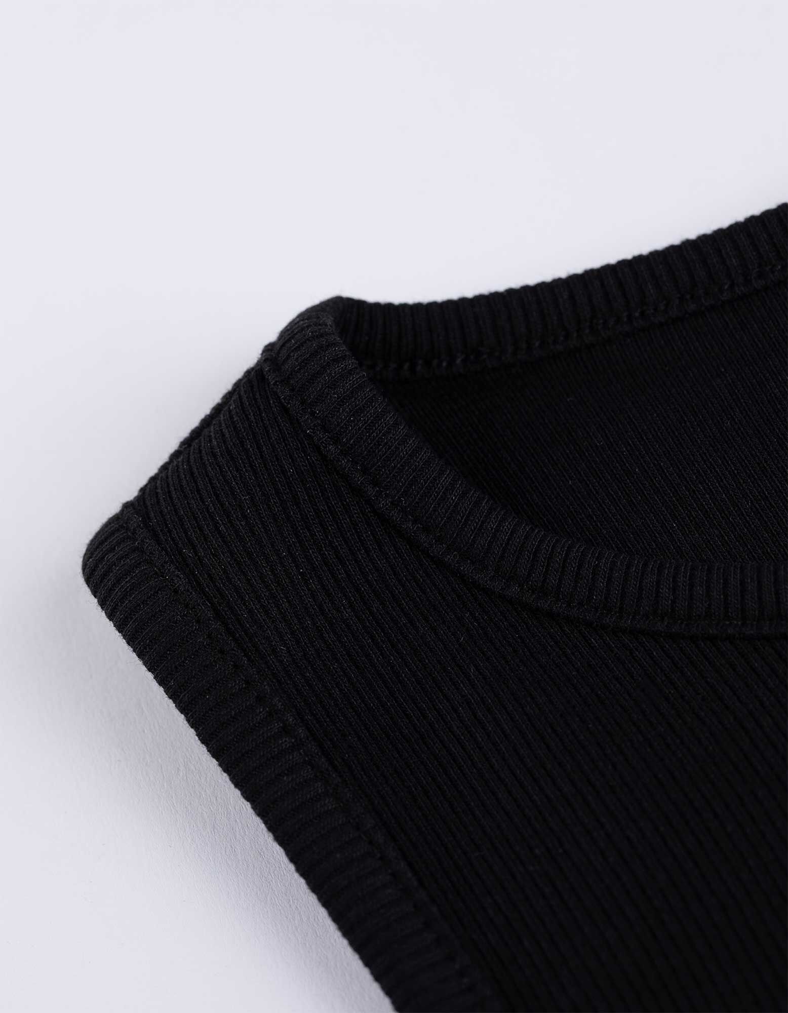 Top - Muschelsaum - Schwarz