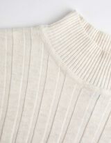 Pul&oacute;ver - Szűk fazon - b&eacute;zs