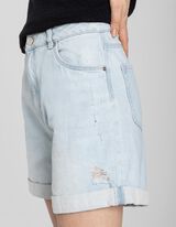Pantaloni scurți denim - Mom Fit - Albastru deschis