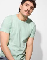 T-s&auml;rk - Regular Fit - roheline