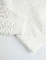 Bliuzonas - Prekės ženklas - baltas