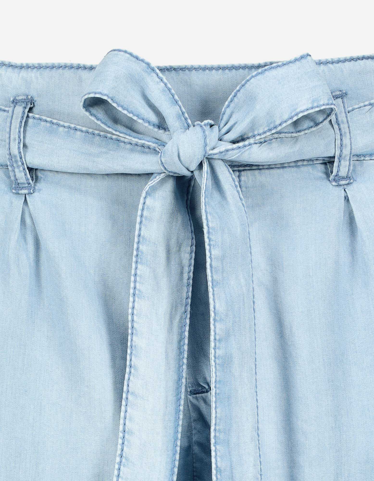 Short - Finition d&eacute;lav&eacute;e &agrave; l&rsquo;acide - Bleu clair
