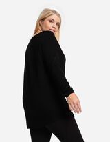 Pulóver - V-kivágás - fekete