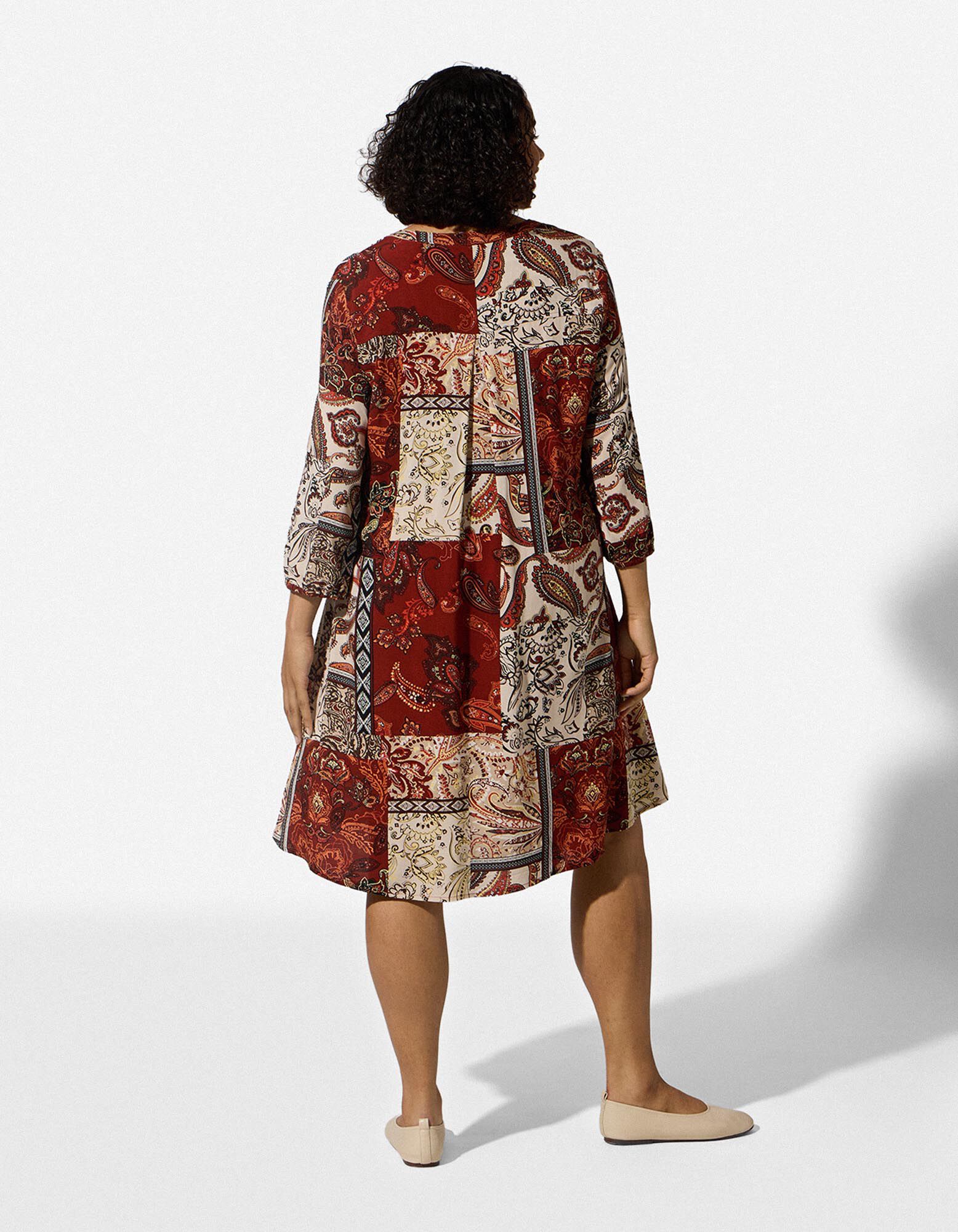 Kleid - Allover-Muster - Braun