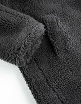 Kab&aacute;t - Pl&uuml;ss - s&ouml;t&eacute;tsz&uuml;rke