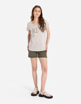 T-s&auml;rk - lisatud tikand - beezh