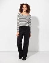 Hosszú ujjú felső - Carmen-nyakkivágás - feher