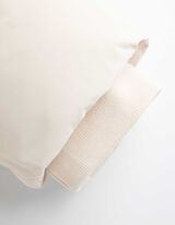 Steppelt kab&aacute;t - V&iacute;zlepergető - vilagos szurke