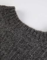 Kötött ruha - Ejtett vállú - sötétszürke