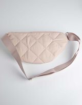 V&aacute;llt&aacute;ska - Belső cipz&aacute;ros rekesz - b&eacute;zs