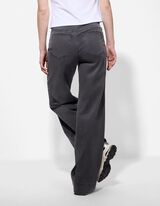 Dž&iacute;ny - &Scaron;irok&yacute; střih Wide Fit - seda