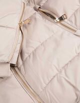 Tepitud jope - ääres pingutusnöör - beezh