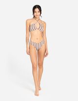 Maudymuko vir&scaron;us - Struktūrizuota medžiaga - smelio spalvos