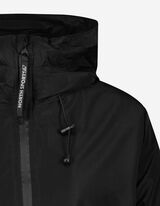 Dzseki - V&iacute;zoszlop - fekete