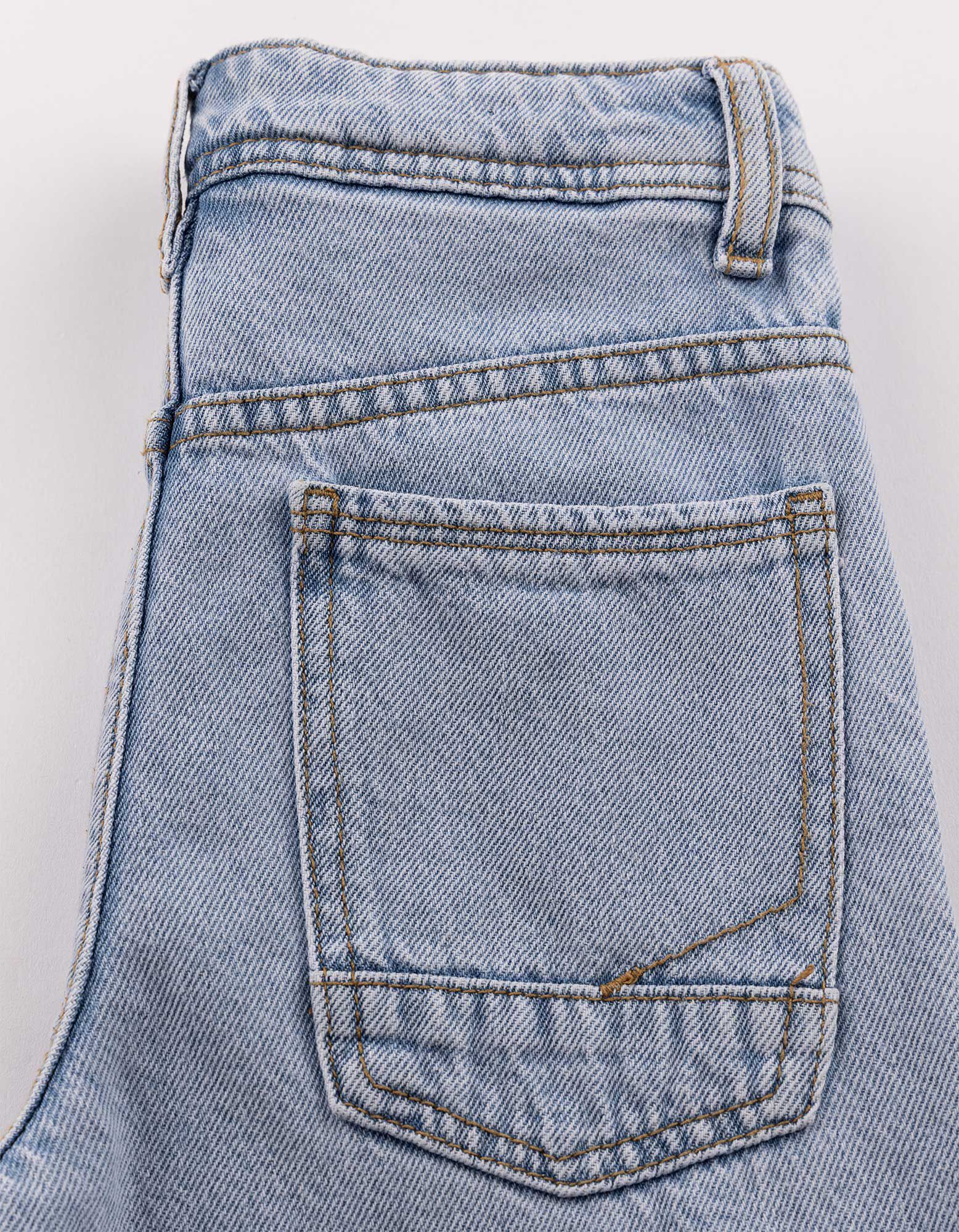 Jeans - Applikation - Hellblau