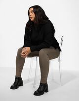 Sportske hlače - svijetlo smedja