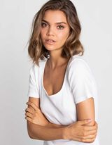 Damen T-Shirt - Eckiger Ausschnitt