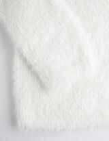 Megztinis - Apskrita iškirptė - baltas