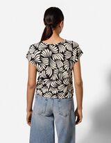 Tričko - Květovan&yacute; vzor - cern&aacute;