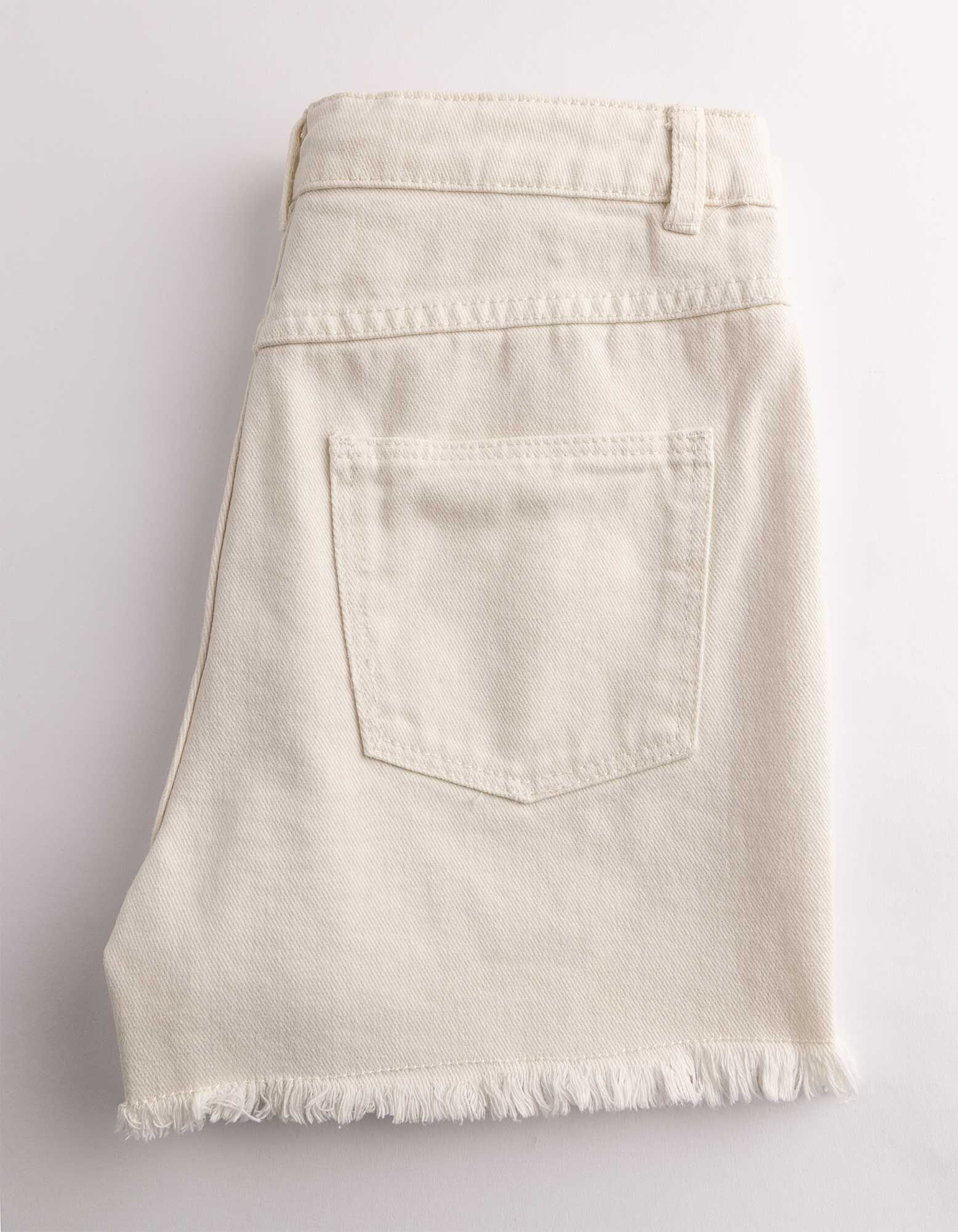 Short - Bords effrang&eacute;s - Blanc cass&eacute;