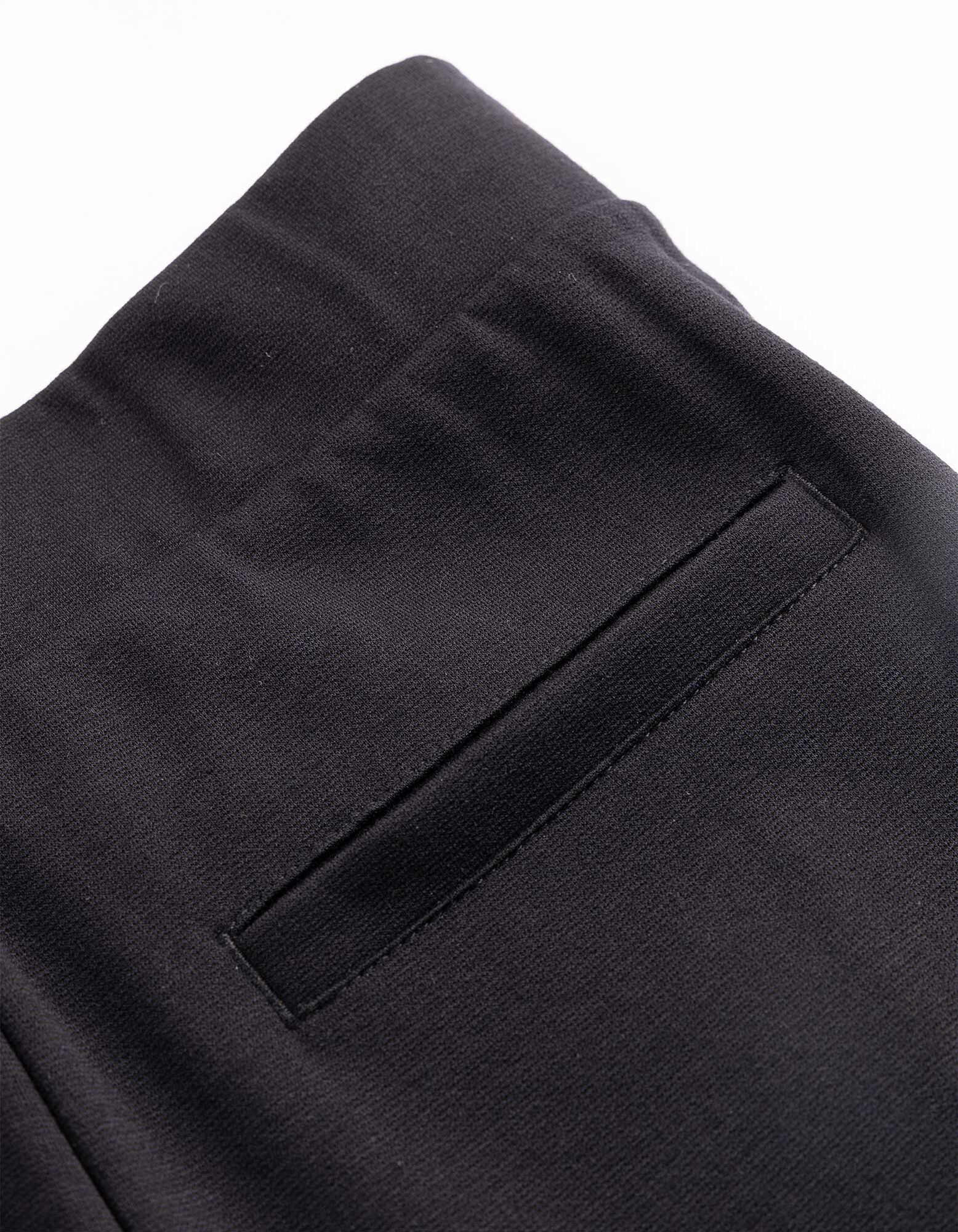 Legging - Uitlopende pasvorm - Zwart
