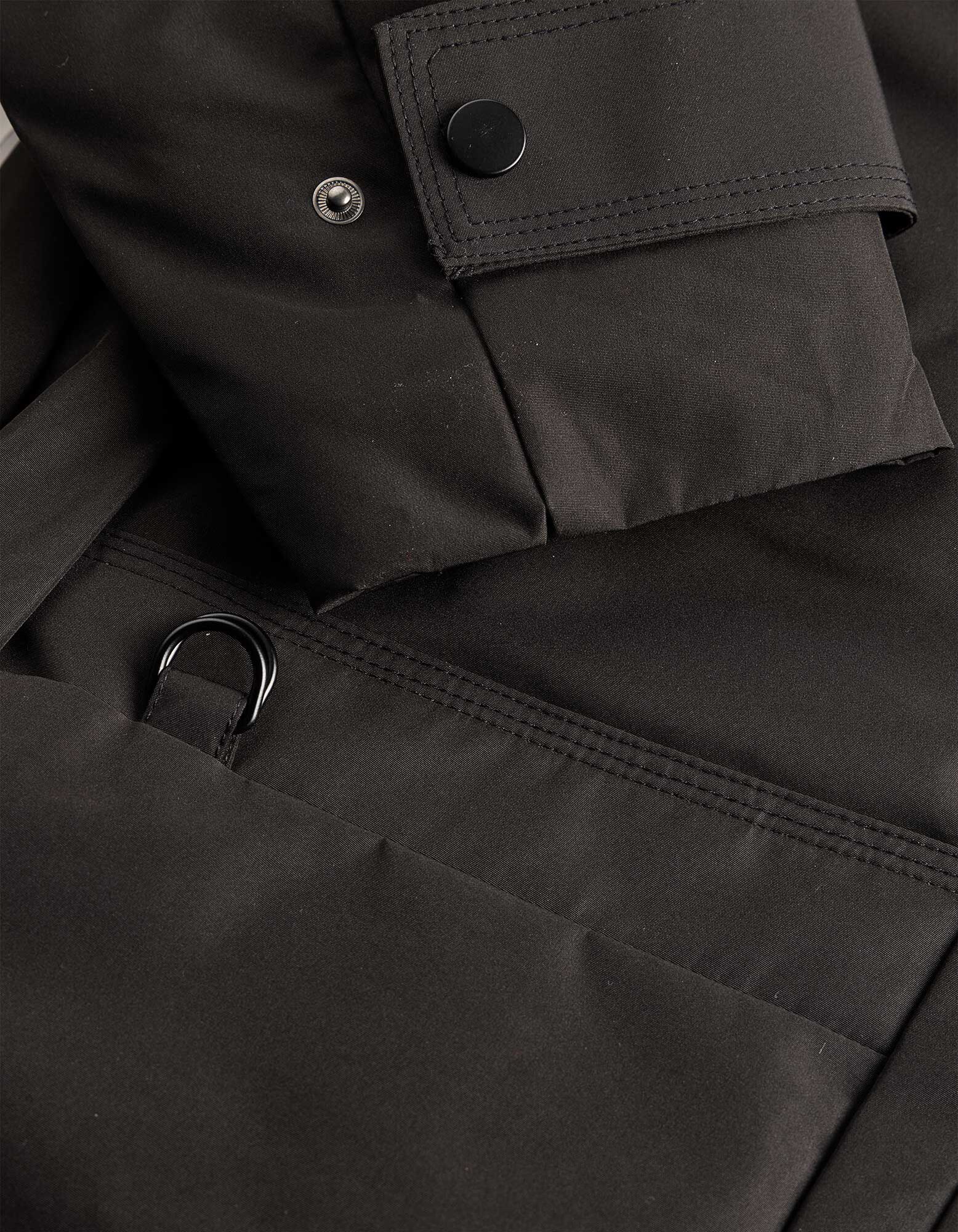 Outdoorjacke - Windabweisend - Schwarz