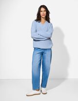 sweter - dekolt w serek - jasny niebieski