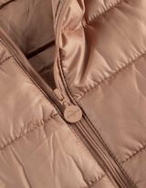 Tepitud vest - &uuml;hev&auml;rviline - beezh