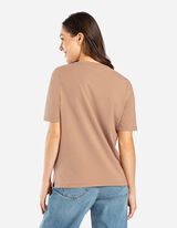 T-s&auml;rk - lisatud tikand - beezh