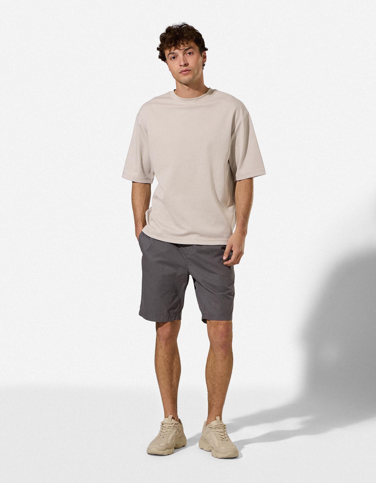 T-Shirt - Oversized Fit - Beige