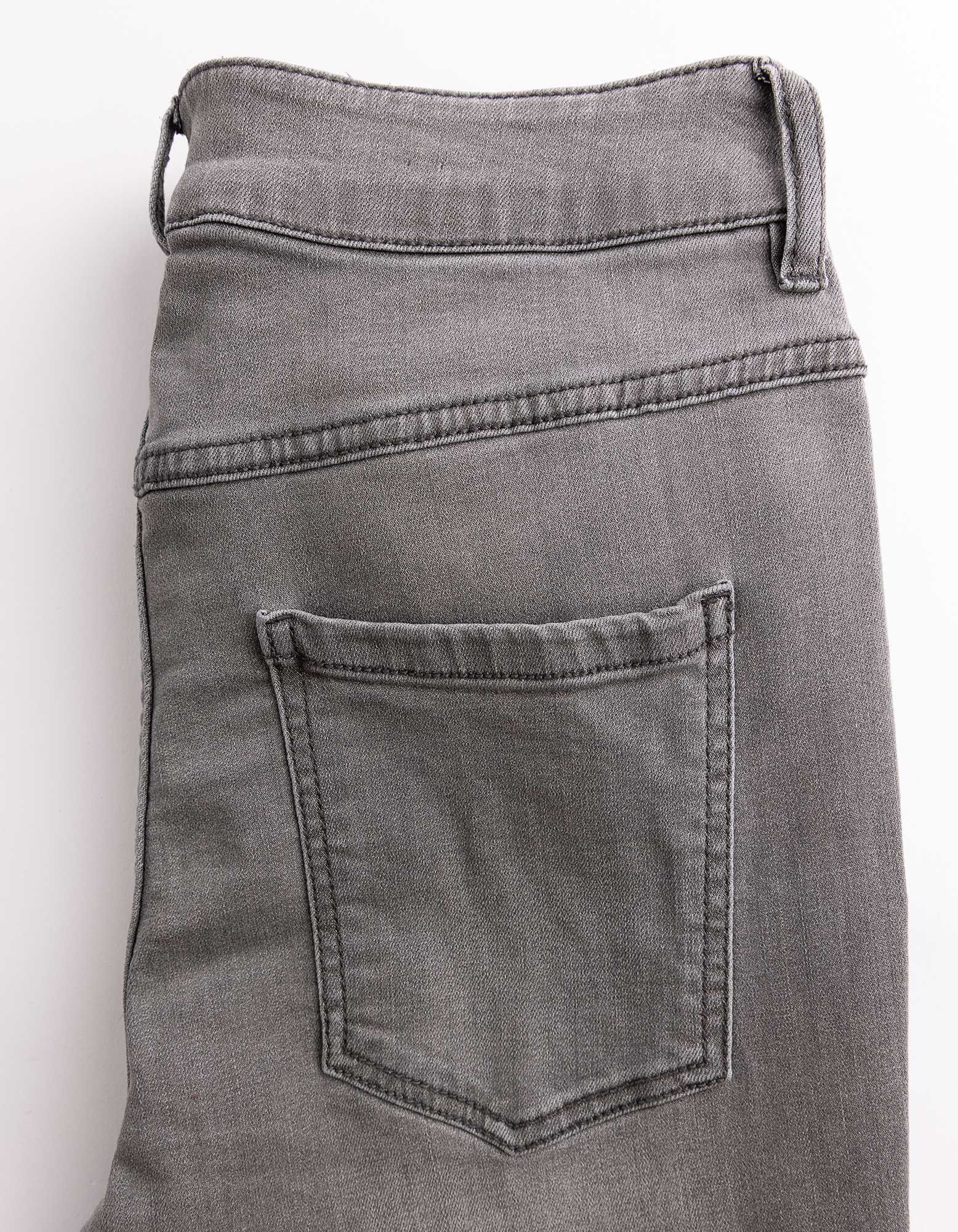 Dž&iacute;ny - Velmi přil&eacute;hav&yacute; střih Skinny Fit - seda