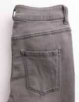 Dž&iacute;ny - Velmi přil&eacute;hav&yacute; střih Skinny Fit - seda