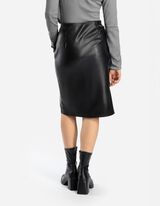 Térdig érő szoknya - Műbőr - fekete