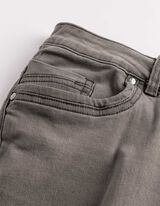 Dž&iacute;ny - seda