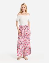 T-shirt - Scollo alla carmen - bianco