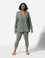 Blouse - Broderies - p&eacute;trole