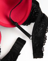 Push-up nedrček - S čipko - pink