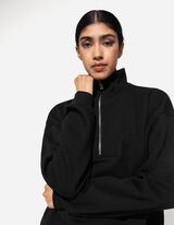 Troyer-kaelusega džemper - must