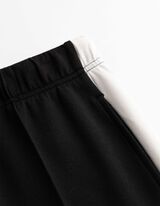 Nadr&aacute;g - Sz&eacute;les sz&aacute;r&uacute; - fekete