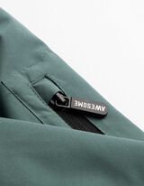 Sz&eacute;ldzseki - V&iacute;zlepergető - s&ouml;t&eacute;tz&ouml;ld