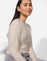 Pleteni pulover - Ukrasni kamenčići - bela