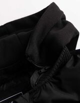 Outdoorov&aacute; bunda  - Klasick&yacute; střih Regular Fit - cern&aacute;