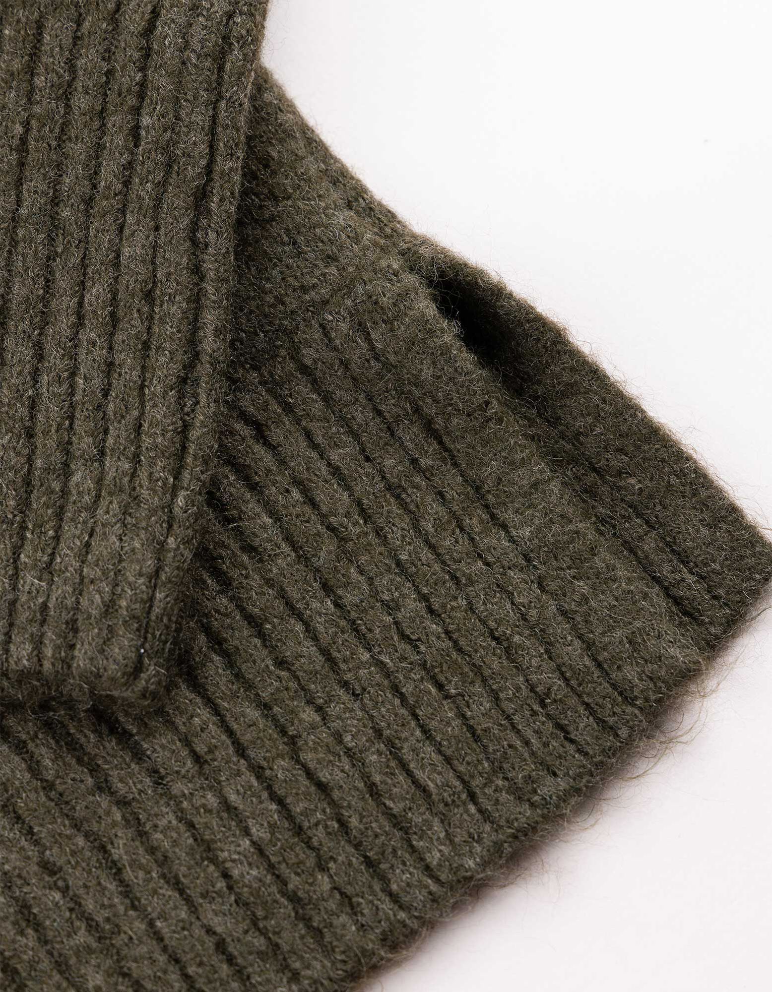 Žebrovan&yacute; pleten&yacute; svetr - Mockneck - Khaki zelen&aacute;