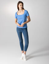 T-shirt - prostokątny dekolt - jasny niebieski