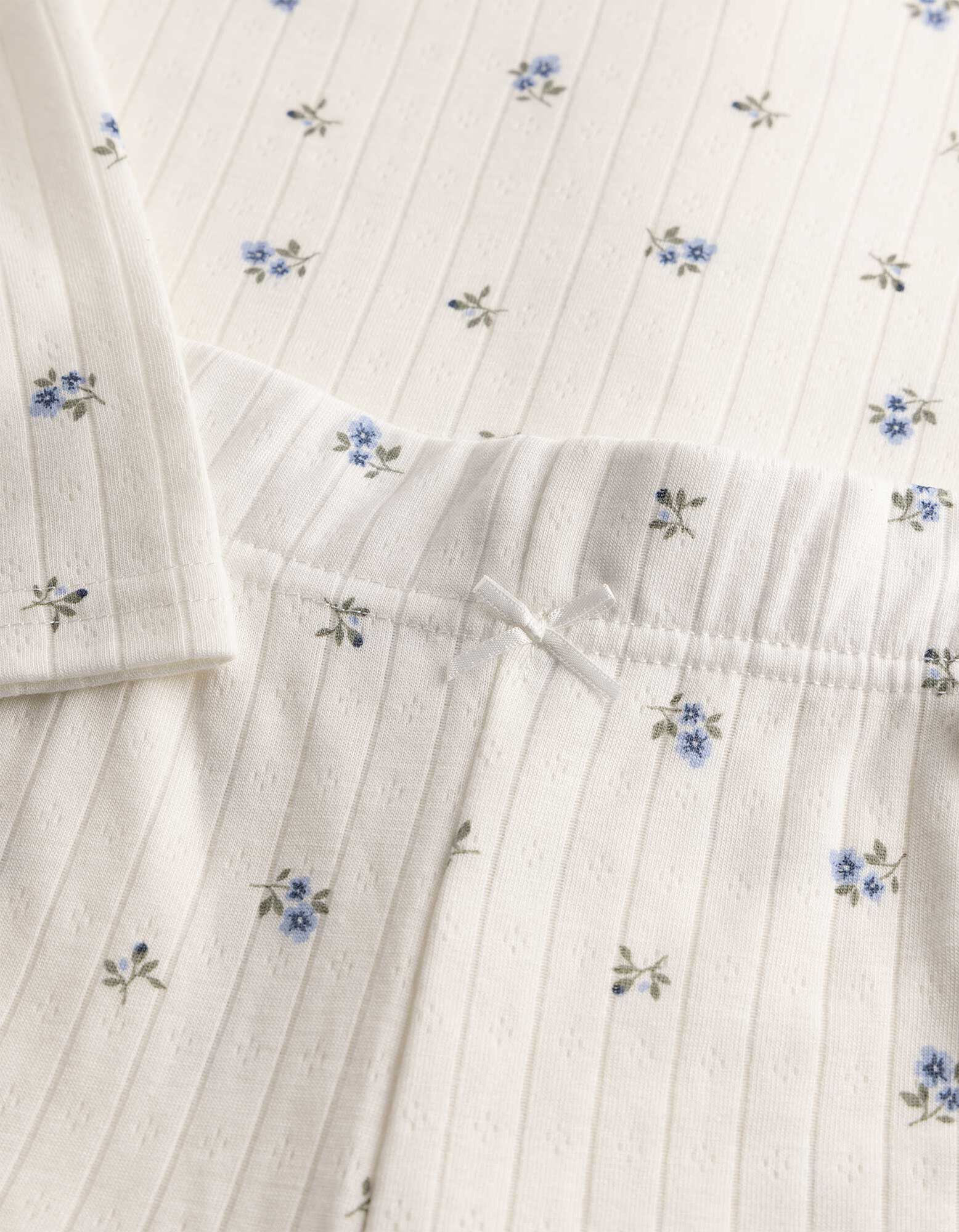 Pyjama Set aus Shirt und Hose - Strukturiertes Material - Off-White